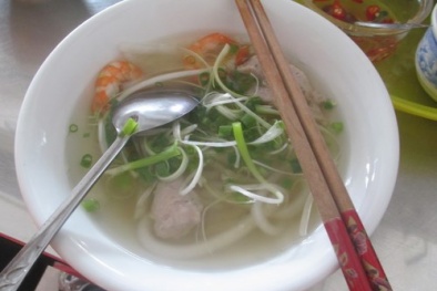 Thưởng thức bánh canh bà Đợi trứ danh ở Đà Nẵng 